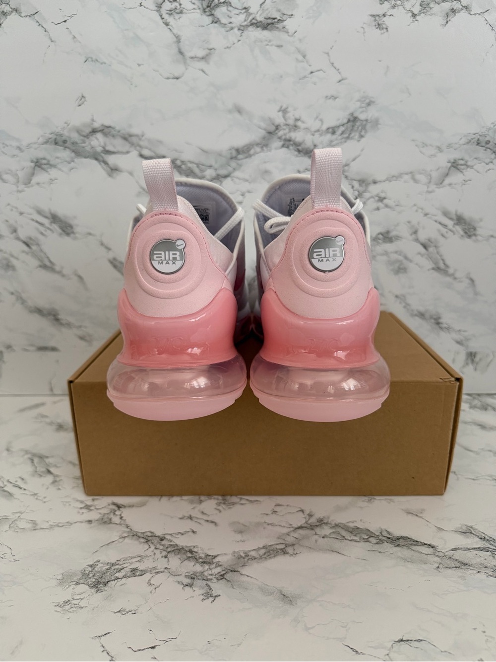 Nike Air Max 270 Premium Pink Foam Athletic Shoes Casual IO9884 Women’s Size 9.5 - Picture 6 of 8